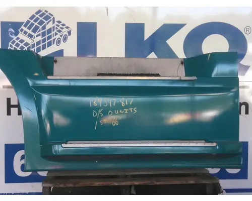 FREIGHTLINER CASCADIA 126 CAB SKIRTSIDE FAIRING