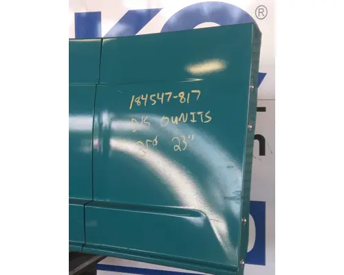 FREIGHTLINER CASCADIA 126 CAB SKIRTSIDE FAIRING