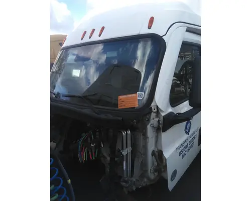 FREIGHTLINER CASCADIA 126 CAB