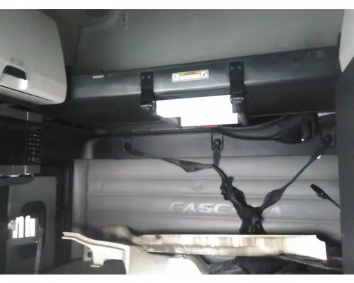 FREIGHTLINER CASCADIA 126 CAB