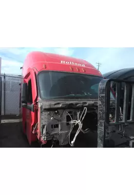 FREIGHTLINER CASCADIA 126 CAB