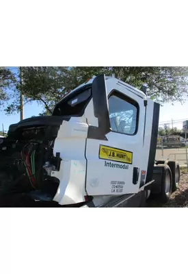 FREIGHTLINER CASCADIA 126 CAB