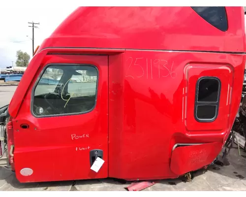 FREIGHTLINER CASCADIA 126 CAB