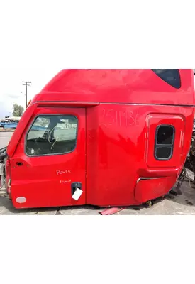 FREIGHTLINER CASCADIA 126 CAB