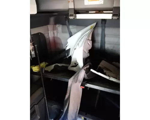 FREIGHTLINER CASCADIA 126 CAB