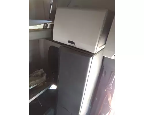 FREIGHTLINER CASCADIA 126 CAB