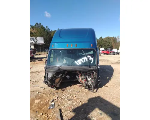 FREIGHTLINER CASCADIA 126 CAB