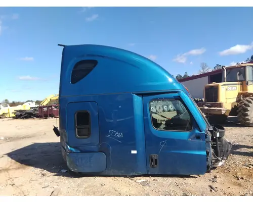 FREIGHTLINER CASCADIA 126 CAB