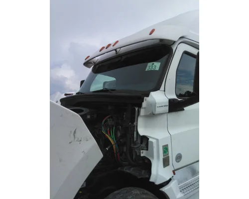 FREIGHTLINER CASCADIA 126 CAB