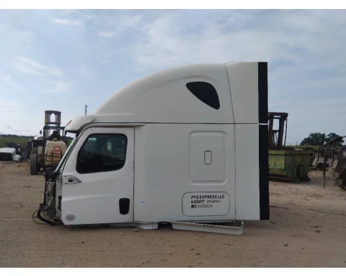 FREIGHTLINER CASCADIA 126 CAB