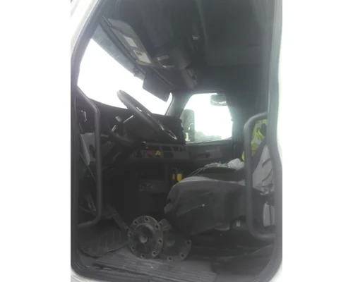 FREIGHTLINER CASCADIA 126 CAB
