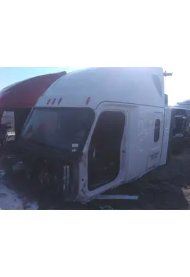 FREIGHTLINER CASCADIA 126 CAB