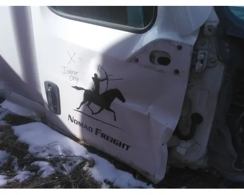 FREIGHTLINER CASCADIA 126 CAB