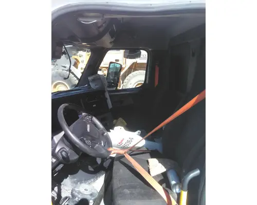 FREIGHTLINER CASCADIA 126 CAB