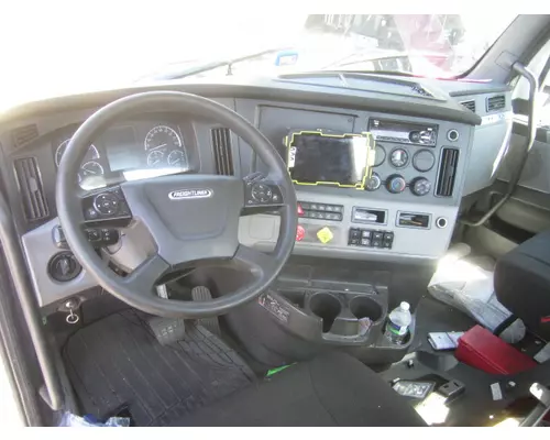 FREIGHTLINER CASCADIA 126 CAB