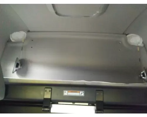 FREIGHTLINER CASCADIA 126 CAB
