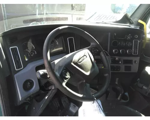 FREIGHTLINER CASCADIA 126 CAB