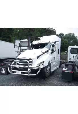 FREIGHTLINER CASCADIA 126 CAB