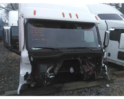 FREIGHTLINER CASCADIA 126 CAB