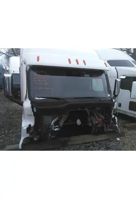 FREIGHTLINER CASCADIA 126 CAB