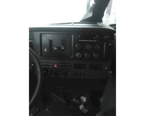 FREIGHTLINER CASCADIA 126 CAB