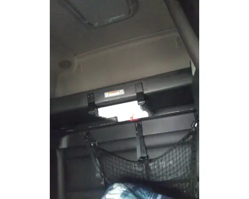 FREIGHTLINER CASCADIA 126 CAB