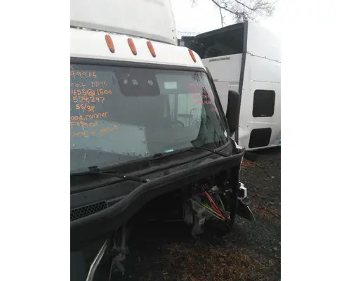 FREIGHTLINER CASCADIA 126 CAB