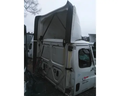 FREIGHTLINER CASCADIA 126 CAB