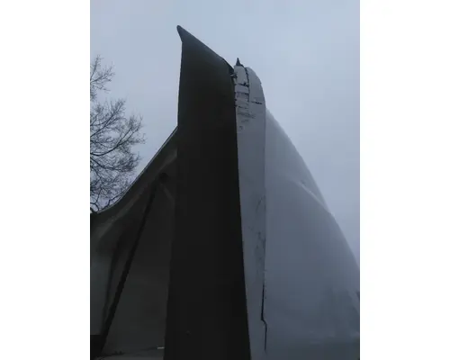 FREIGHTLINER CASCADIA 126 CAB