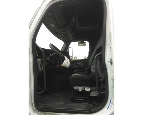 FREIGHTLINER CASCADIA 126 CAB