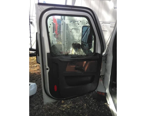 FREIGHTLINER CASCADIA 126 CAB