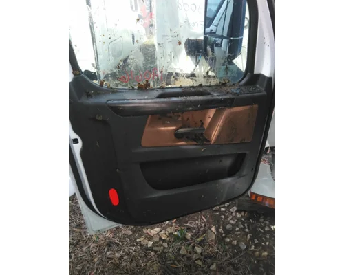 FREIGHTLINER CASCADIA 126 CAB