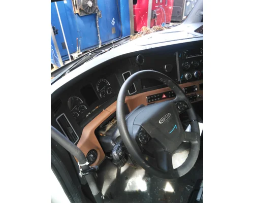 FREIGHTLINER CASCADIA 126 CAB