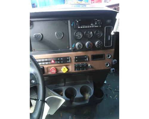 FREIGHTLINER CASCADIA 126 CAB