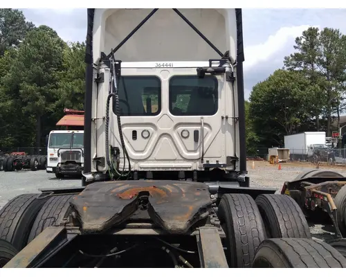 FREIGHTLINER CASCADIA 126 CAB