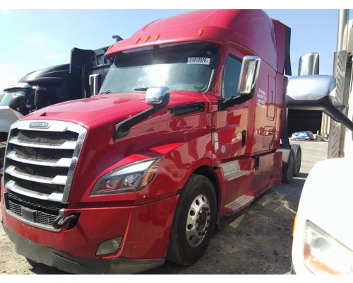FREIGHTLINER CASCADIA 126 CAB