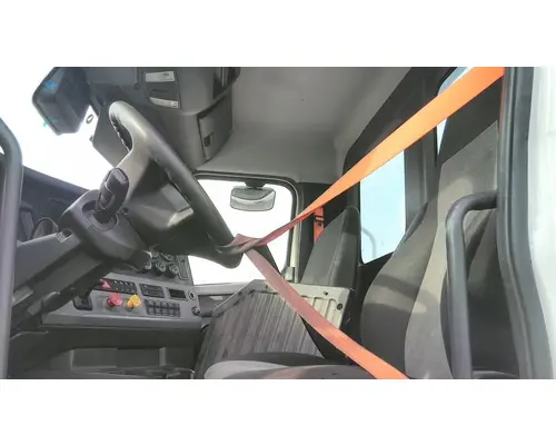 FREIGHTLINER CASCADIA 126 CAB