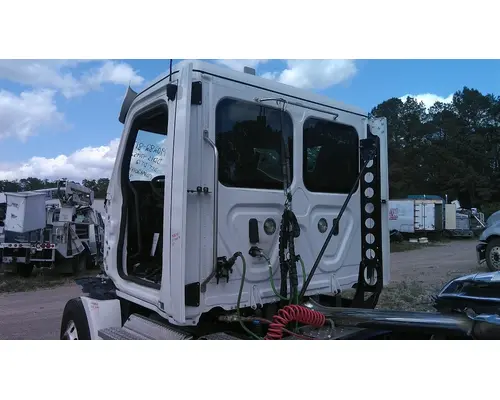 FREIGHTLINER CASCADIA 126 CAB