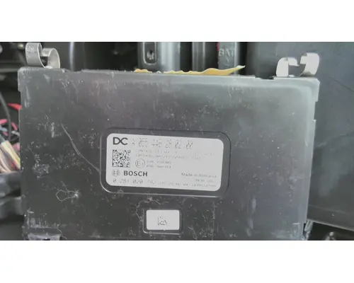 FREIGHTLINER CASCADIA 126 CHASSIS CONTROL MODULE (CCM)