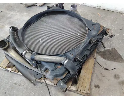 FREIGHTLINER CASCADIA 126 COOLING ASSEMBLY (RAD, COND, ATAAC)
