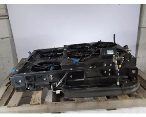 FREIGHTLINER CASCADIA 126 COOLING ASSEMBLY (RAD, COND, ATAAC)