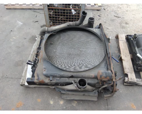 FREIGHTLINER CASCADIA 126 COOLING ASSEMBLY (RAD, COND, ATAAC)