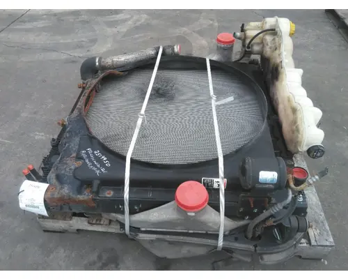FREIGHTLINER CASCADIA 126 COOLING ASSEMBLY (RAD, COND, ATAAC)