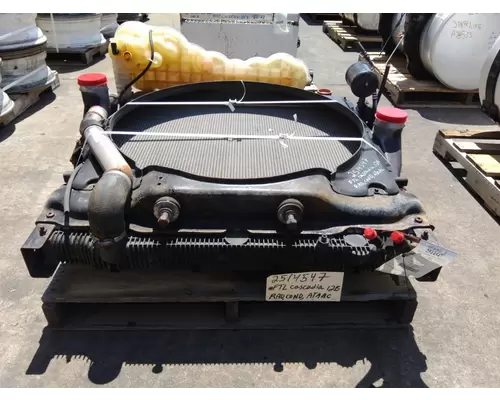FREIGHTLINER CASCADIA 126 COOLING ASSEMBLY (RAD, COND, ATAAC)