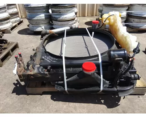 FREIGHTLINER CASCADIA 126 COOLING ASSEMBLY (RAD, COND, ATAAC)