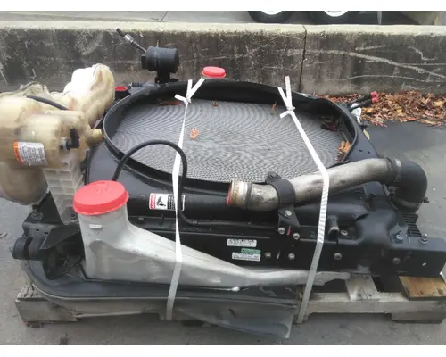 FREIGHTLINER CASCADIA 126 COOLING ASSEMBLY (RAD, COND, ATAAC)