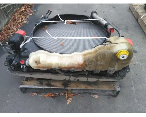 FREIGHTLINER CASCADIA 126 COOLING ASSEMBLY (RAD, COND, ATAAC)