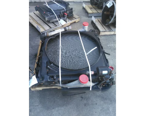 FREIGHTLINER CASCADIA 126 COOLING ASSEMBLY (RAD, COND, ATAAC)