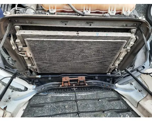 FREIGHTLINER CASCADIA 126 COOLING ASSEMBLY (RAD, COND, ATAAC)