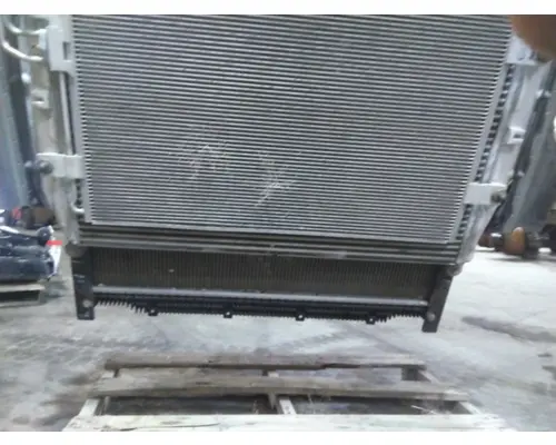 FREIGHTLINER CASCADIA 126 COOLING ASSEMBLY (RAD, COND, ATAAC)